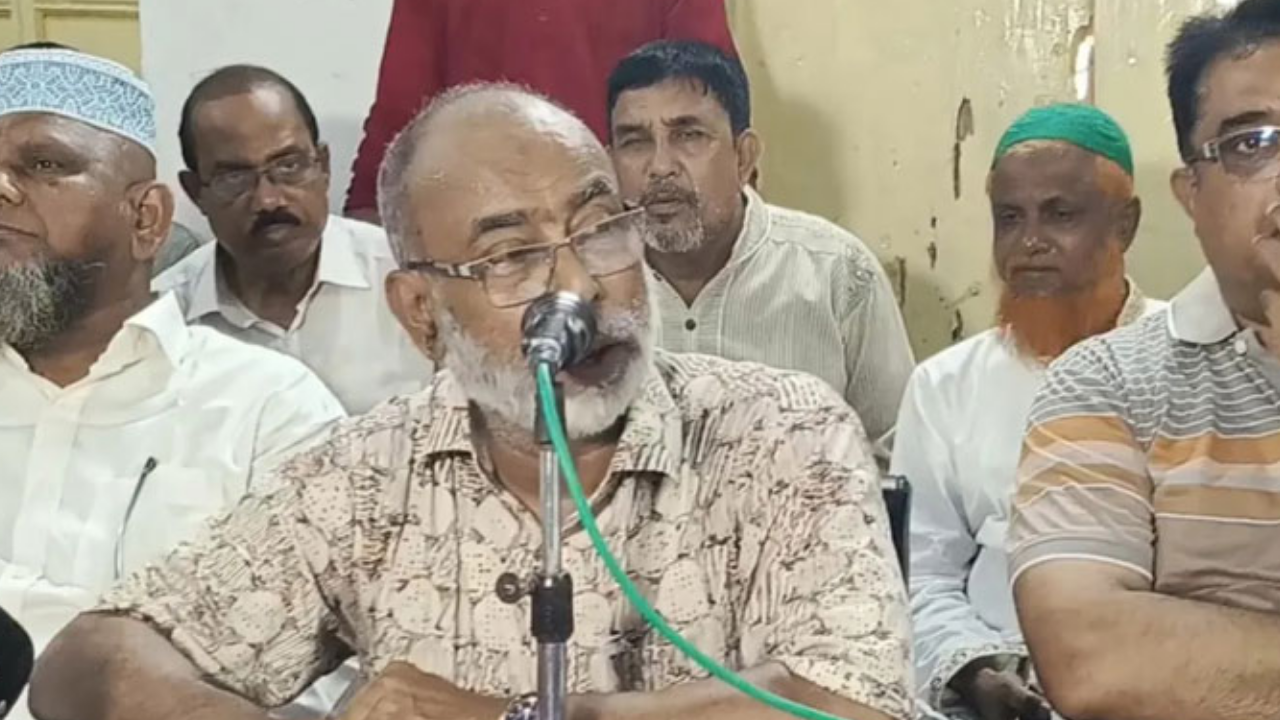 A K ARAFAT@DW24/daily vlog - 2025-09-06T171234.724.png